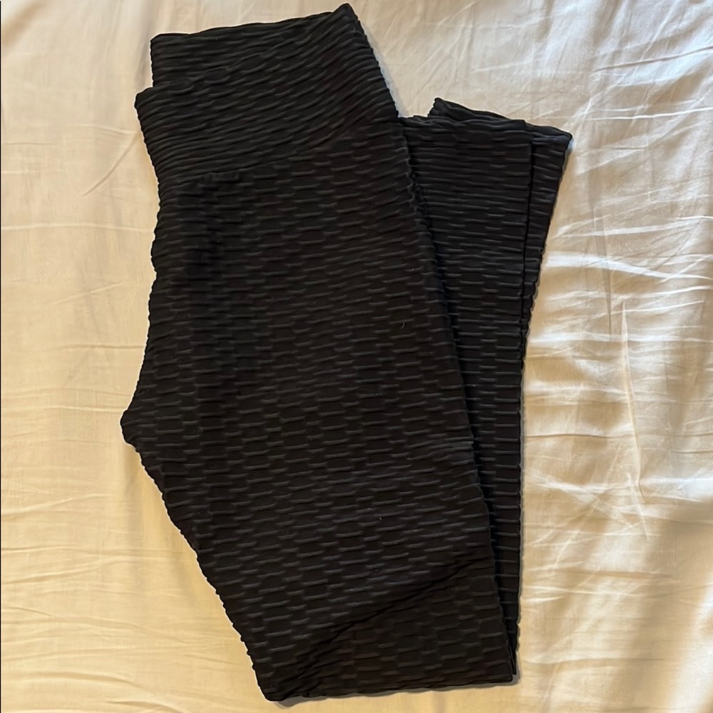 Textured leggings